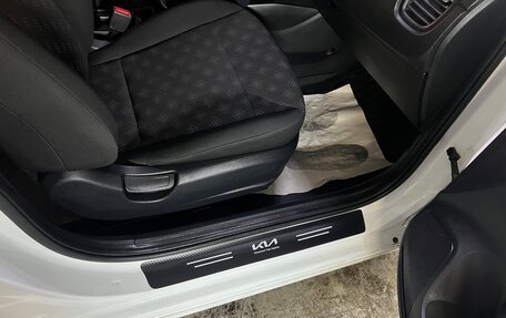 KIA Rio IV, 2018 год, 1 475 000 рублей, 12 фотография