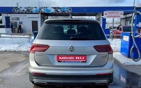 Volkswagen Tiguan II, 2017 год, 2 800 000 рублей, 6 фотография