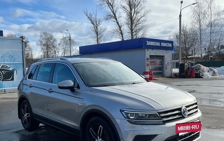 Volkswagen Tiguan II, 2017 год, 2 800 000 рублей, 3 фотография