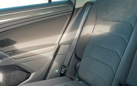 Volkswagen Tiguan II, 2017 год, 2 800 000 рублей, 13 фотография