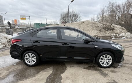 Hyundai Solaris II рестайлинг, 2017 год, 1 400 000 рублей, 6 фотография