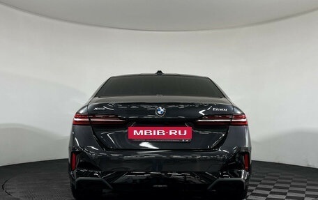 BMW 5 серия, 2024 год, 9 000 000 рублей, 4 фотография