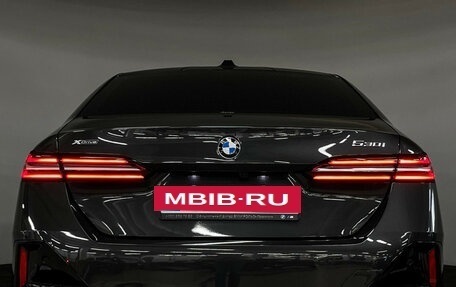 BMW 5 серия, 2024 год, 9 000 000 рублей, 33 фотография