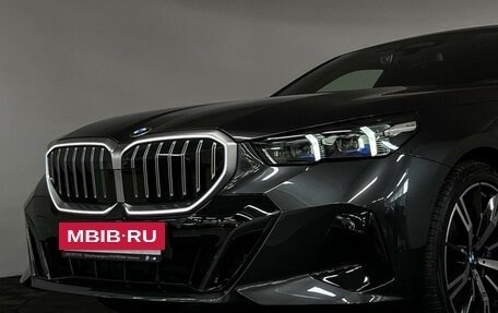 BMW 5 серия, 2024 год, 9 000 000 рублей, 32 фотография