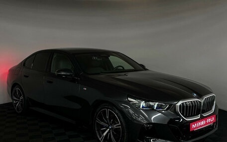 BMW 5 серия, 2024 год, 9 000 000 рублей, 31 фотография