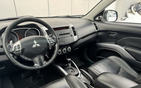 Mitsubishi Outlander III рестайлинг 3, 2008 год, 1 099 000 рублей, 8 фотография