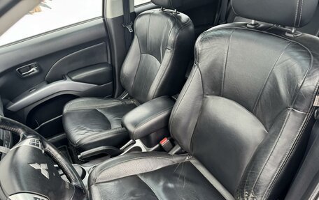 Mitsubishi Outlander III рестайлинг 3, 2008 год, 1 099 000 рублей, 12 фотография