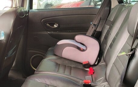 Renault Scenic III, 2010 год, 860 000 рублей, 8 фотография