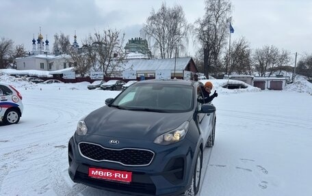 KIA Sportage IV рестайлинг, 2021 год, 2 400 000 рублей, 1 фотография