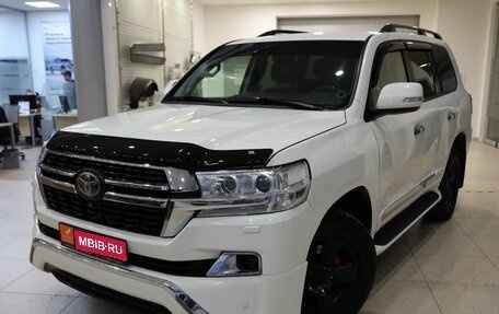Toyota Land Cruiser 200, 2013 год, 4 400 000 рублей, 1 фотография
