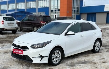 KIA cee'd III, 2022 год, 2 200 000 рублей, 1 фотография