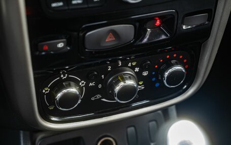 Renault Duster I рестайлинг, 2015 год, 850 000 рублей, 20 фотография