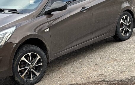 Hyundai Solaris II рестайлинг, 2014 год, 750 000 рублей, 8 фотография