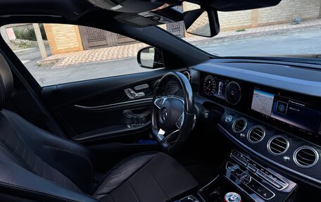 Mercedes-Benz E-Класс, 2018 год, 2 680 000 рублей, 3 фотография