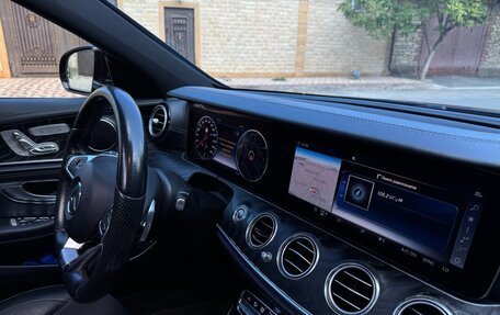 Mercedes-Benz E-Класс, 2018 год, 2 680 000 рублей, 4 фотография