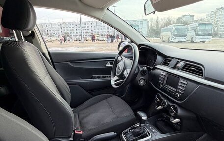 KIA Rio IV, 2017 год, 1 050 000 рублей, 8 фотография