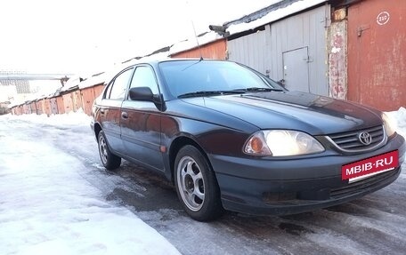 Toyota Avensis III рестайлинг, 2002 год, 290 000 рублей, 3 фотография
