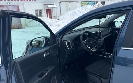 KIA Sportage IV рестайлинг, 2021 год, 2 400 000 рублей, 8 фотография