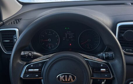 KIA Sportage IV рестайлинг, 2021 год, 2 400 000 рублей, 15 фотография