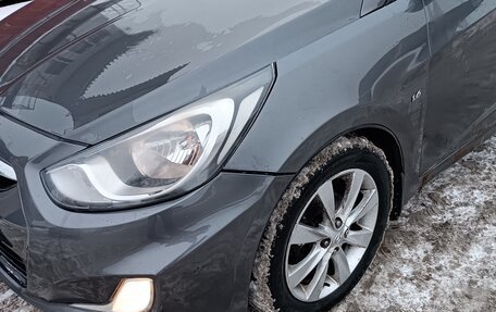 Hyundai Solaris II рестайлинг, 2011 год, 650 000 рублей, 5 фотография