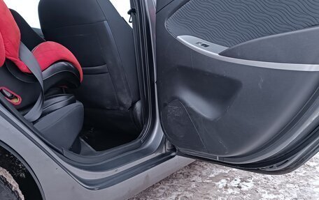 Hyundai Solaris II рестайлинг, 2011 год, 650 000 рублей, 4 фотография