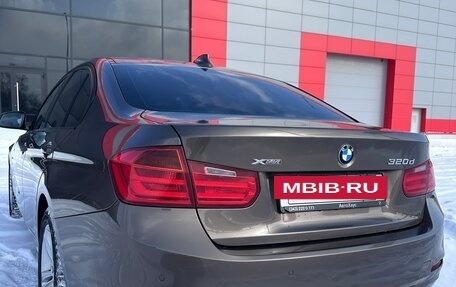 BMW 3 серия, 2013 год, 1 600 000 рублей, 21 фотография