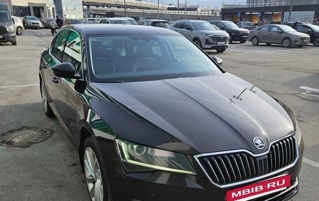 Skoda Superb III рестайлинг, 2017 год, 1 590 000 рублей, 2 фотография