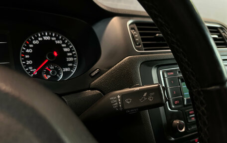 Volkswagen Jetta VI, 2013 год, 1 070 000 рублей, 20 фотография