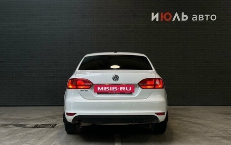 Volkswagen Jetta VI, 2013 год, 1 070 000 рублей, 6 фотография