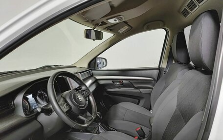 Suzuki Ertiga II, 2022 год, 2 150 000 рублей, 20 фотография