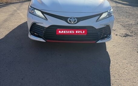 Toyota Camry, 2018 год, 2 500 000 рублей, 2 фотография