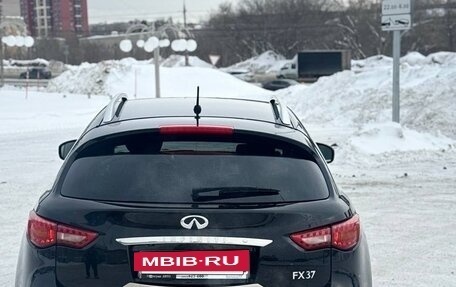 Infiniti FX II, 2011 год, 1 750 000 рублей, 6 фотография