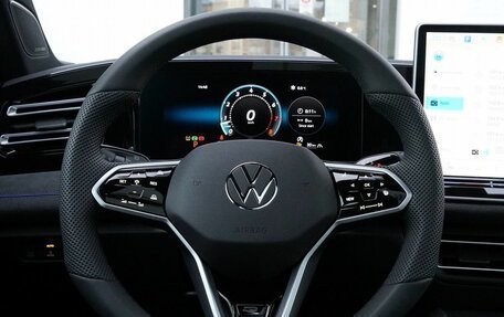 Volkswagen Tiguan II, 2024 год, 4 650 000 рублей, 37 фотография