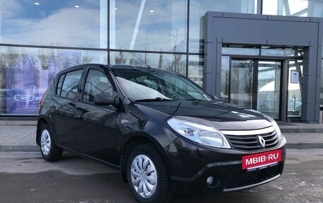 Renault Sandero I, 2014 год, 560 000 рублей, 3 фотография