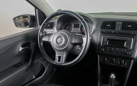 Volkswagen Polo VI (EU Market), 2013 год, 949 000 рублей, 13 фотография