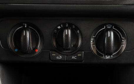 Volkswagen Polo VI (EU Market), 2013 год, 949 000 рублей, 18 фотография