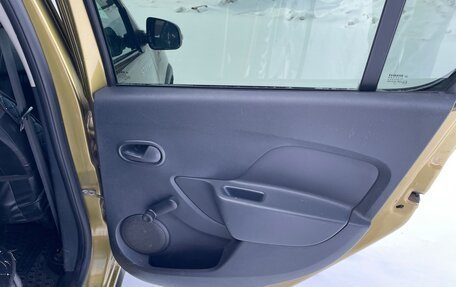 Renault Sandero II рестайлинг, 2016 год, 1 200 000 рублей, 24 фотография