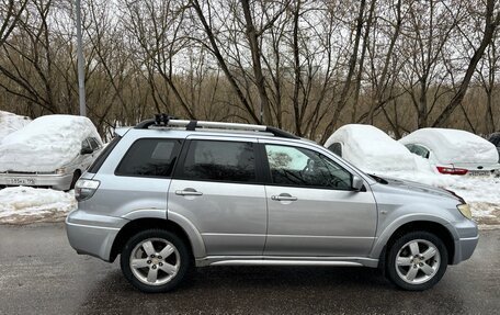 Mitsubishi Outlander III рестайлинг 3, 2006 год, 650 000 рублей, 1 фотография