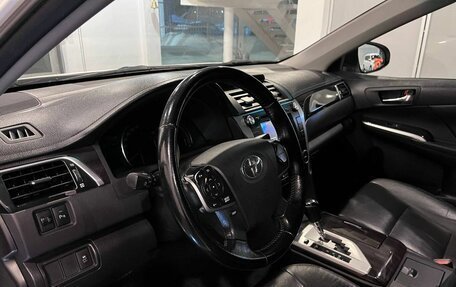 Toyota Camry, 2014 год, 1 991 000 рублей, 8 фотография