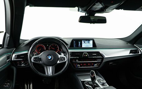 BMW 5 серия, 2018 год, 3 997 077 рублей, 6 фотография