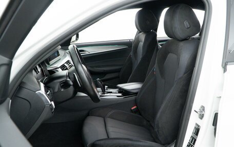 BMW 5 серия, 2018 год, 3 997 077 рублей, 10 фотография