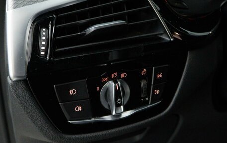 BMW 5 серия, 2018 год, 3 997 077 рублей, 15 фотография