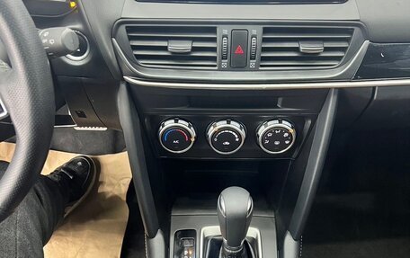 Mazda CX-4, 2022 год, 2 360 000 рублей, 12 фотография