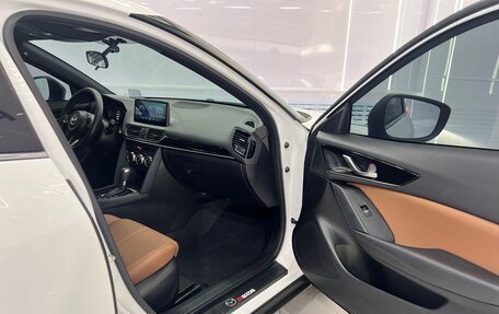 Mazda CX-4, 2022 год, 2 360 000 рублей, 17 фотография