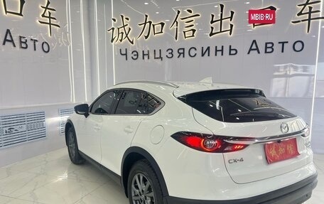 Mazda CX-4, 2022 год, 2 360 000 рублей, 6 фотография