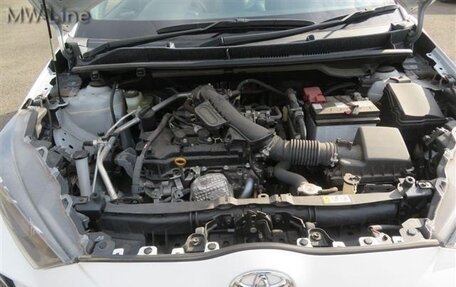 Toyota Yaris, 2021 год, 870 000 рублей, 18 фотография