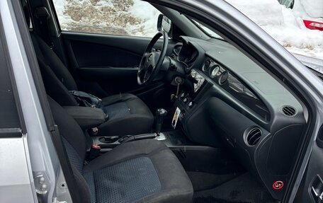 Mitsubishi Outlander III рестайлинг 3, 2006 год, 650 000 рублей, 16 фотография