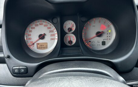 Mitsubishi Outlander III рестайлинг 3, 2006 год, 650 000 рублей, 18 фотография