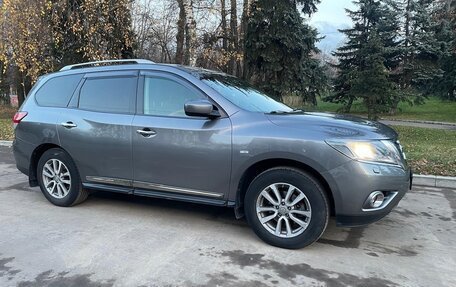 Nissan Pathfinder, 2016 год, 2 220 000 рублей, 2 фотография