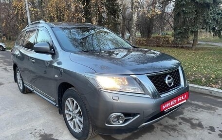 Nissan Pathfinder, 2016 год, 2 220 000 рублей, 15 фотография